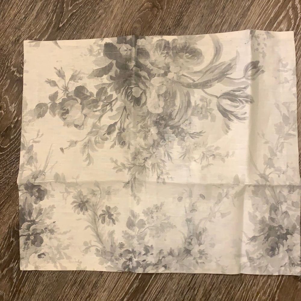 NWT Peter Reed Linen Boudoir Accent Pillow, 100% Linen, cover only - Picture 3 of 6